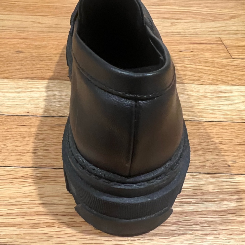 ALOHAS Women's Classic Black Loafers - Picture 4 of 6